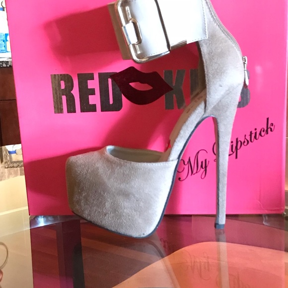 7in Platform NUDE Heels - Picture 4 of 4